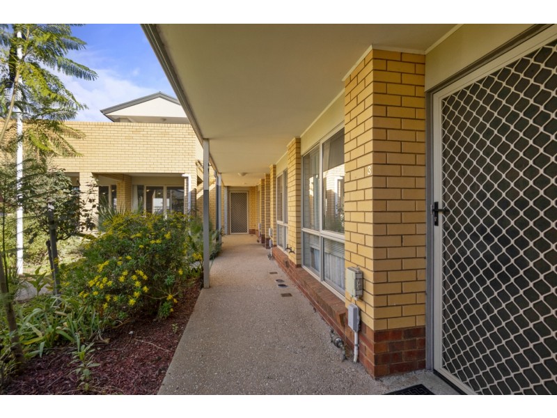 Unit 3/96  Gisborne Road,, Bacchus Marsh VIC 3340