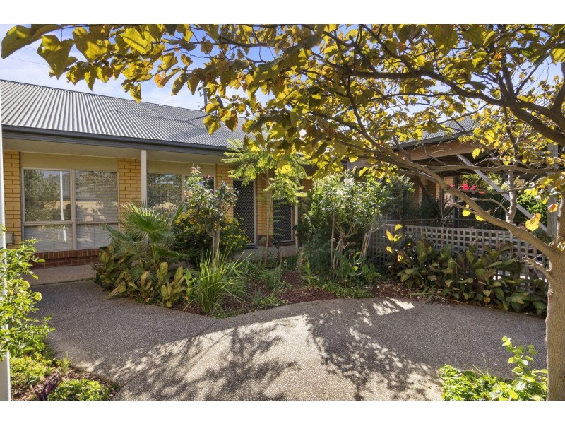 Unit 3/96  Gisborne Road,, Bacchus Marsh VIC 3340