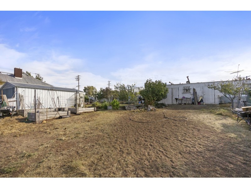 81 Gisborne Road, Bacchus Marsh VIC 3340