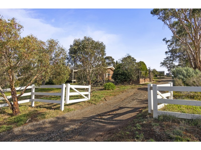 331 Swans Road, Darley VIC 3340