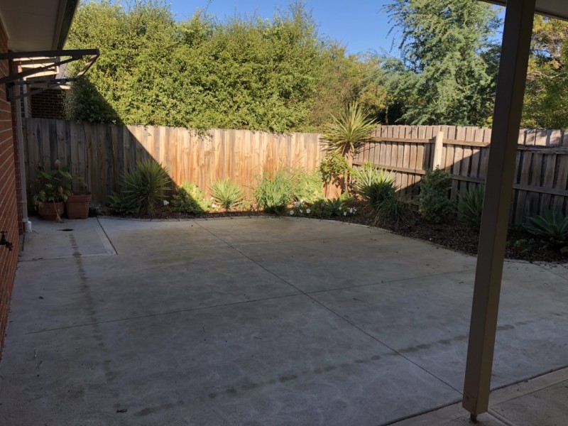 2/4 Napier Street, Bacchus Marsh VIC 3340