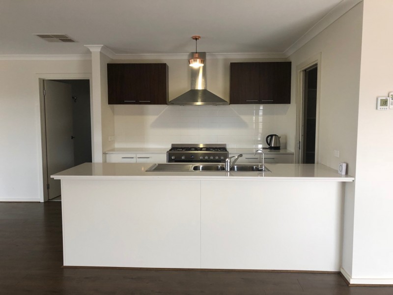 103 Burbidge Drive, Bacchus Marsh VIC 3340