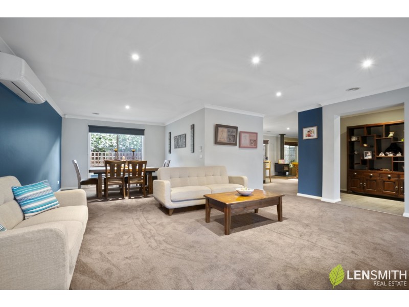 18 Silverdale Drive, Darley VIC 3340