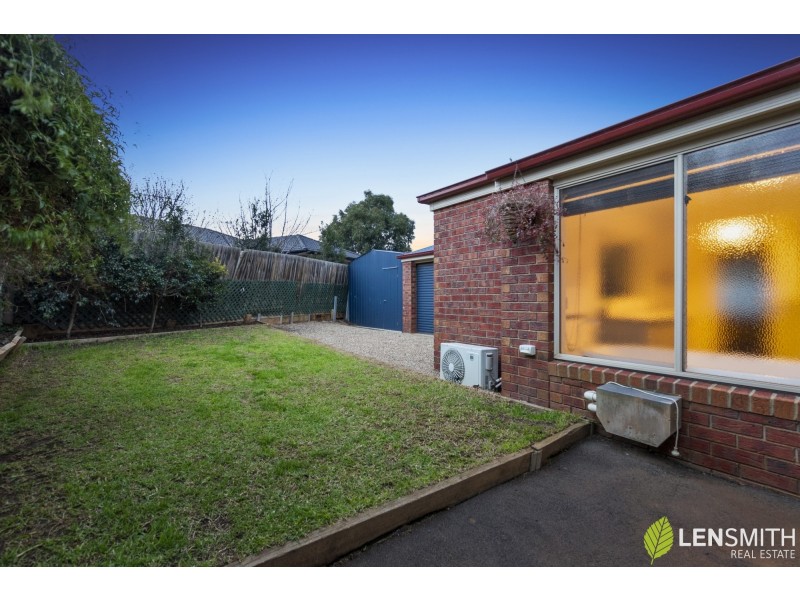 18 Silverdale Drive, Darley VIC 3340