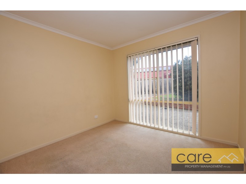 8 The Glade, Hampton Park VIC 3976