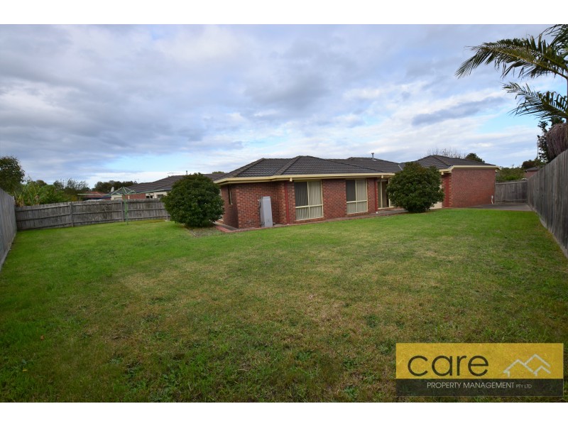 8 The Glade, Hampton Park VIC 3976