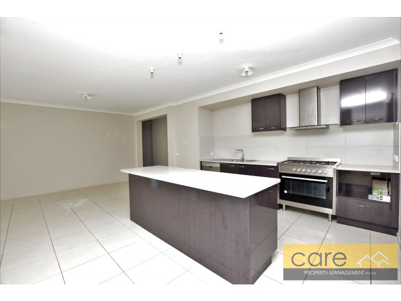 38 Peridot Avenue, Officer VIC 3809