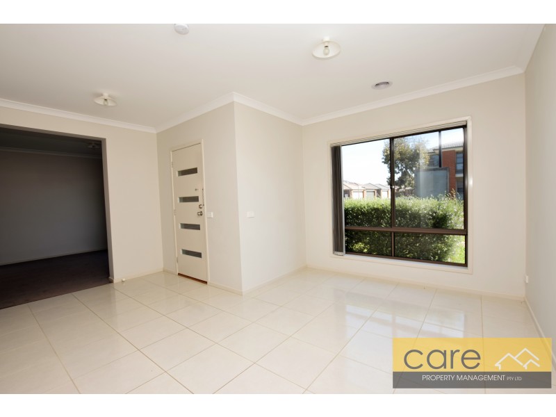 38 Peridot Avenue, Officer VIC 3809