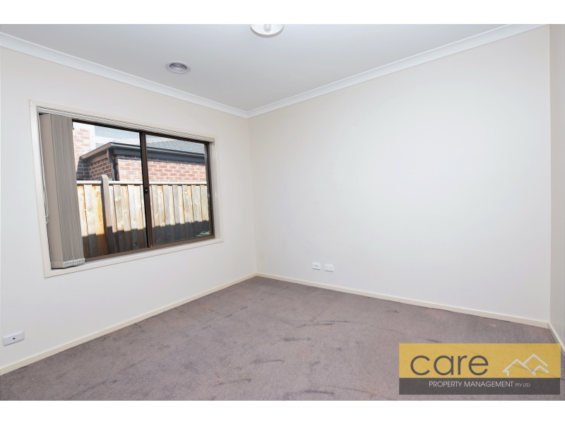 38 Peridot Avenue, Officer VIC 3809