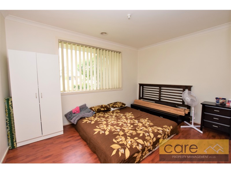 2/63 Cranbourne Drive, Cranbourne VIC 3977