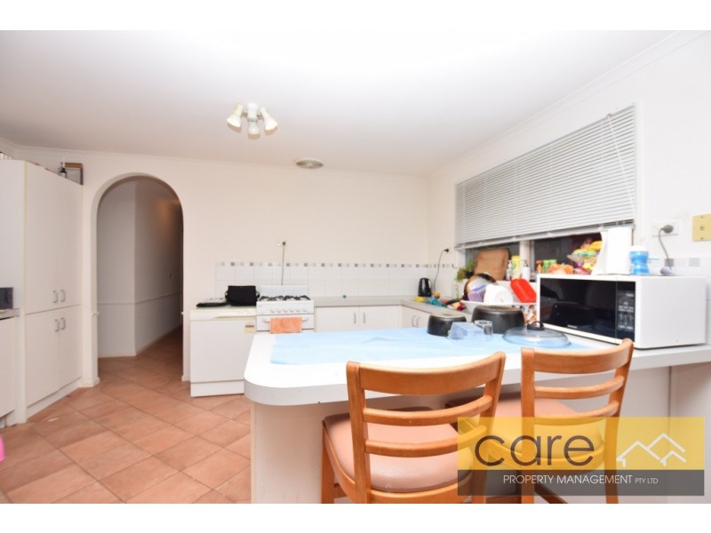 17 Blackwood Drive, Hampton Park VIC 3976