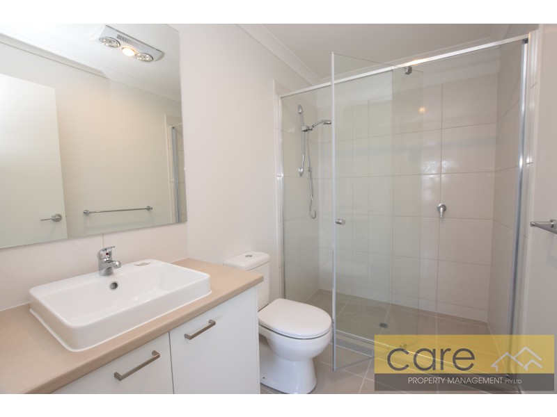 18 SUPPLEJACK WALK, Cranbourne North VIC 3977