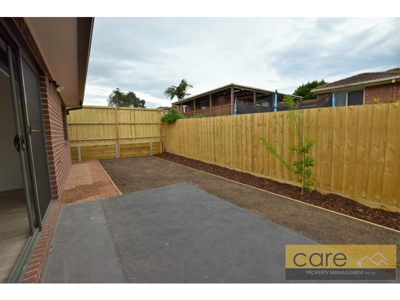 4 KATE AVENUE, Hampton Park VIC 3976