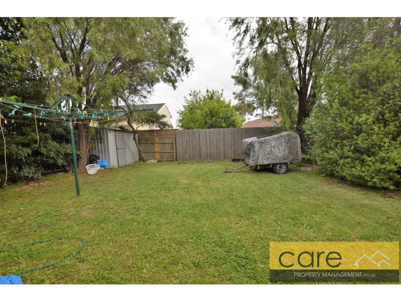 32 Lauren Drive, Hampton Park VIC 3976