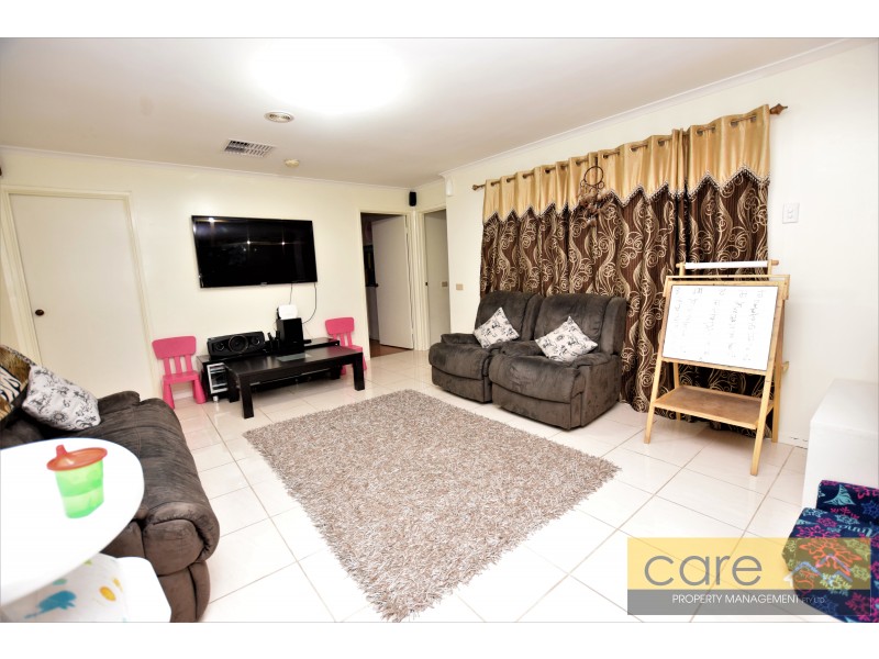 61 Pound Road, Hampton Park VIC 3976