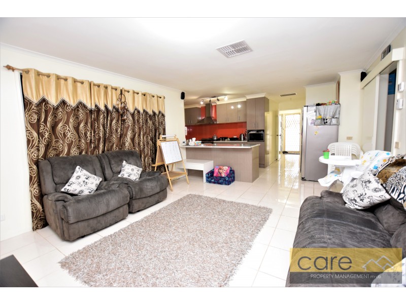 61 Pound Road, Hampton Park VIC 3976