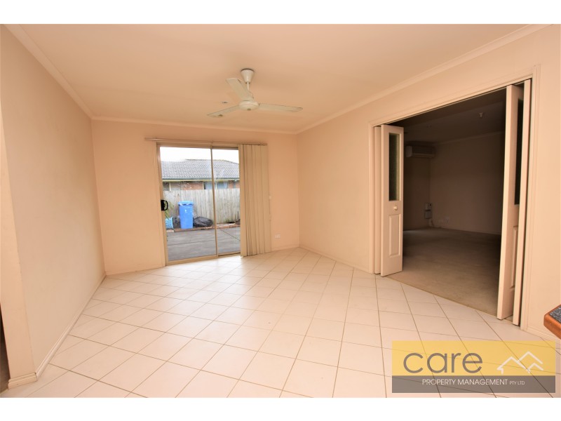 4 MIDDLEHAM CLOSE, Cranbourne West VIC 3977