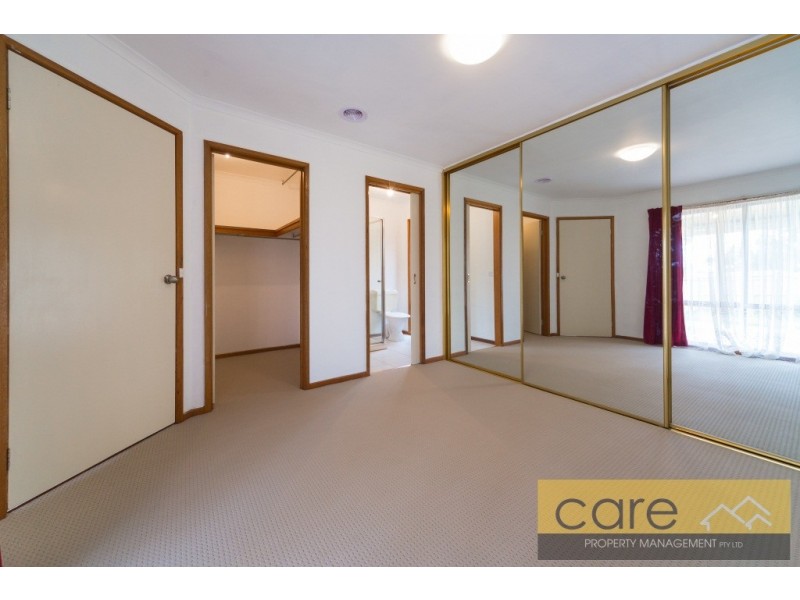 53 Michelle Drive, Hampton Park VIC 3976