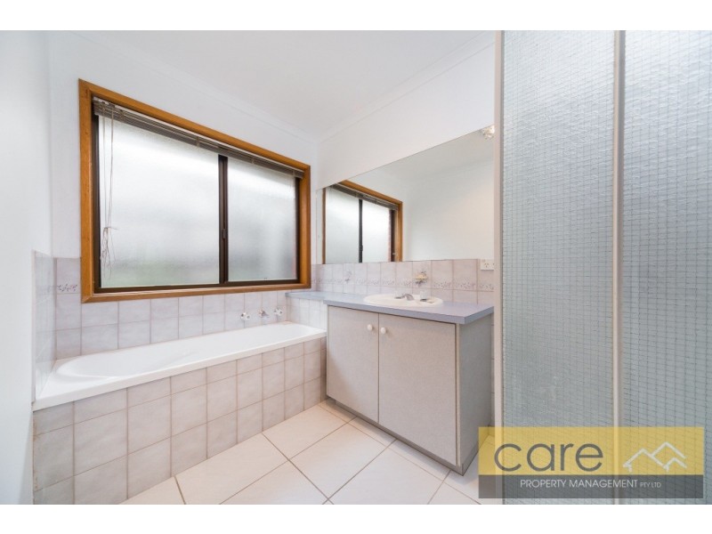 53 Michelle Drive, Hampton Park VIC 3976