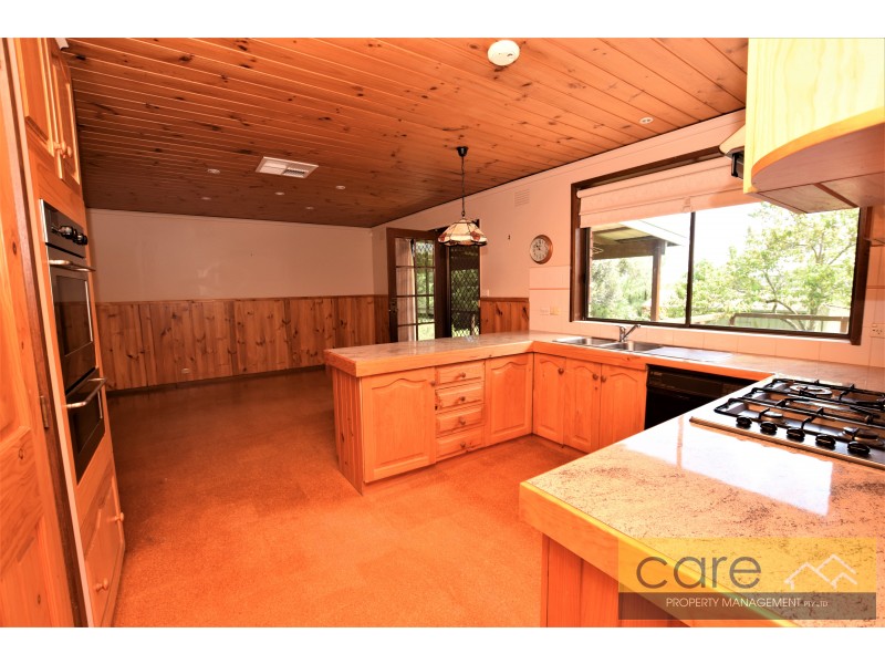 185 POUND ROAD, Hampton Park VIC 3976