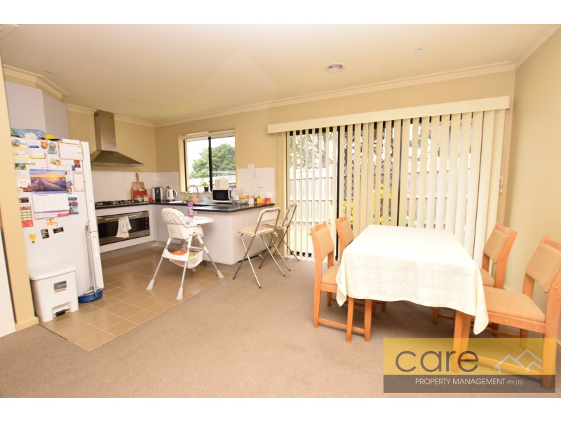 2/73 Somerville Road, Hampton Park VIC 3976