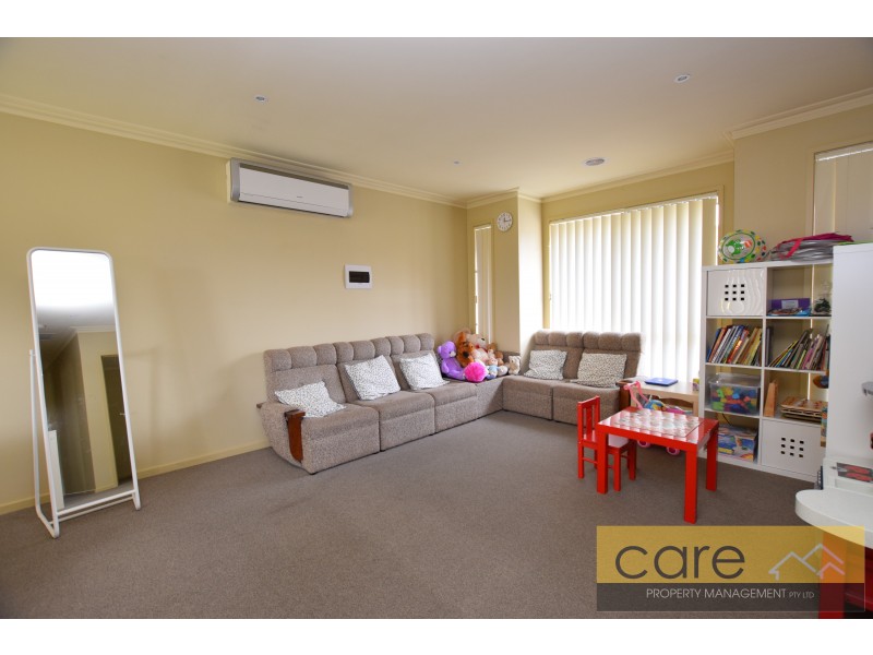 2/73 Somerville Road, Hampton Park VIC 3976