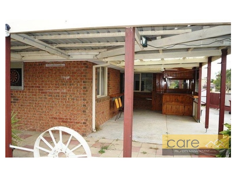 4 FULHAM CLOSE, Hampton Park VIC 3976