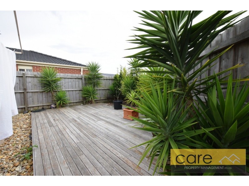 6 Rahni Close, Narre Warren VIC 3805