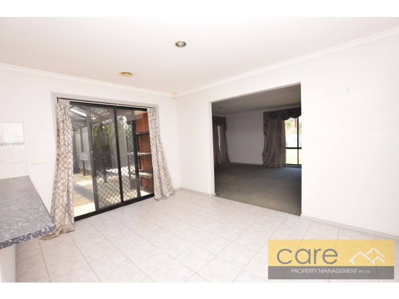 168 Sweeney Drive, Narre Warren VIC 3805