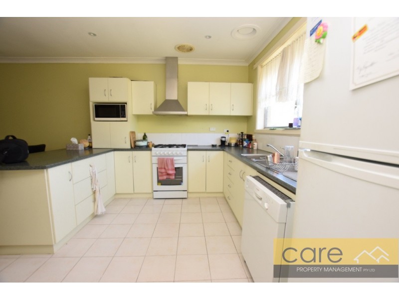 34 Ora Street, Hampton Park VIC 3976