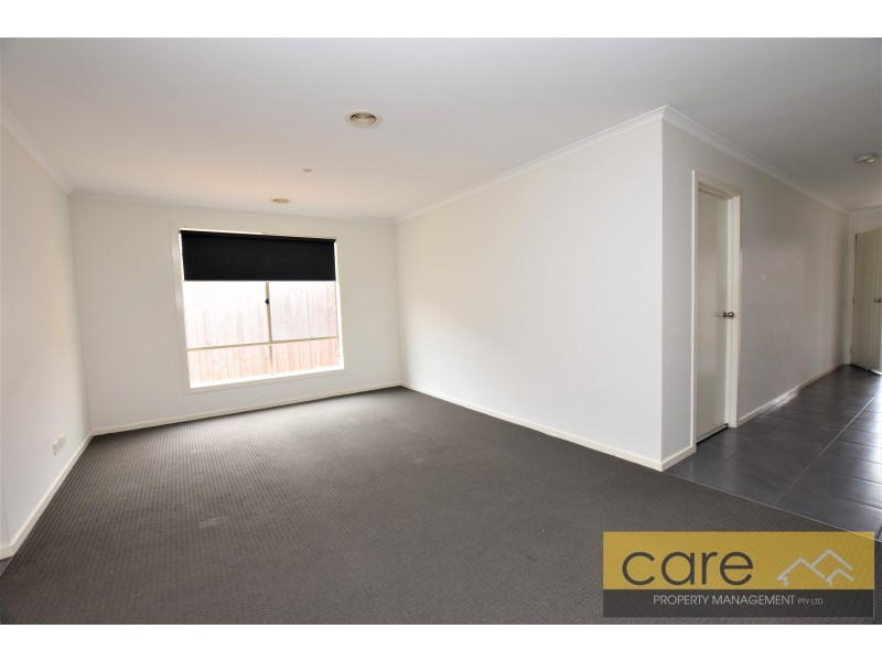 5 Tilly Place, Lynbrook VIC 3975