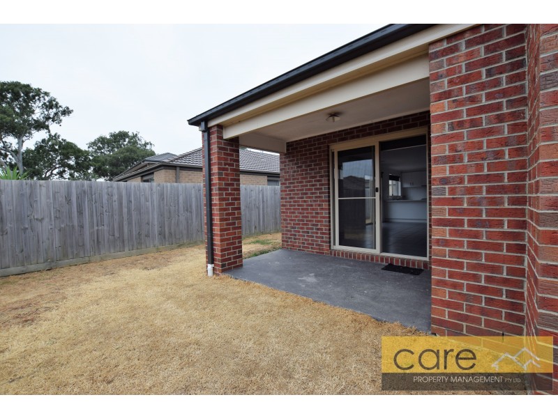 5 Tilly Place, Lynbrook VIC 3975