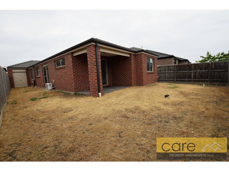 5 Tilly Place, Lynbrook VIC 3975