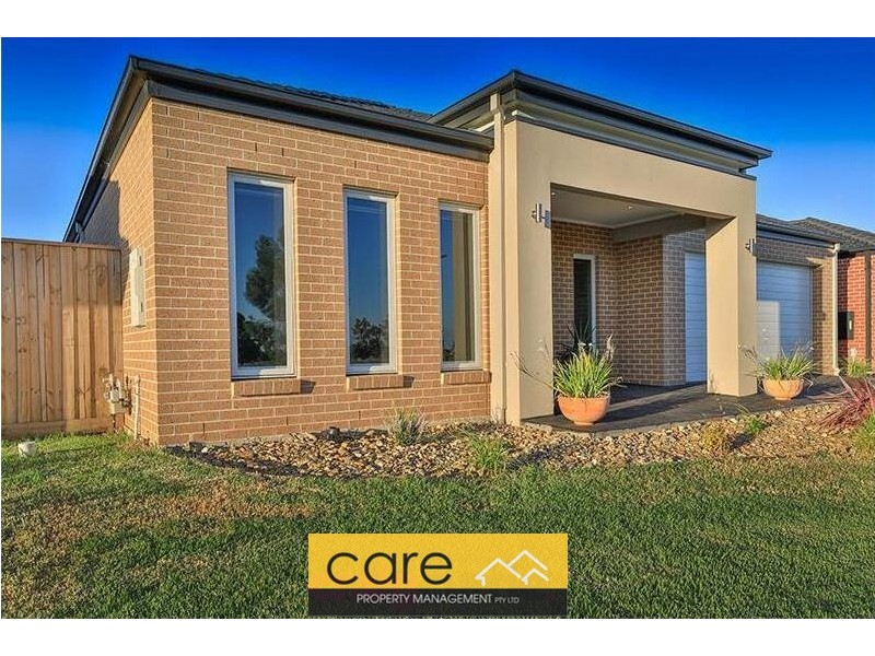 3 Rush Lily Drive, Officer VIC 3809