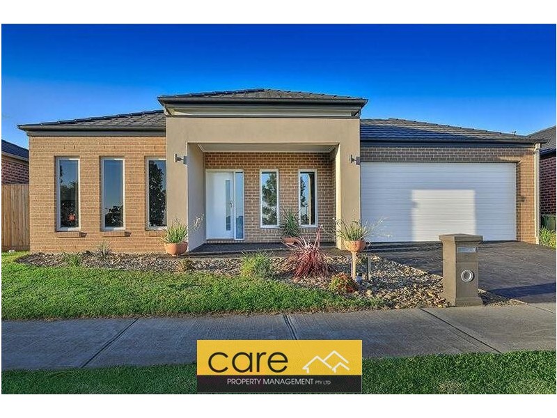 3 Rush Lily Drive, Officer VIC 3809