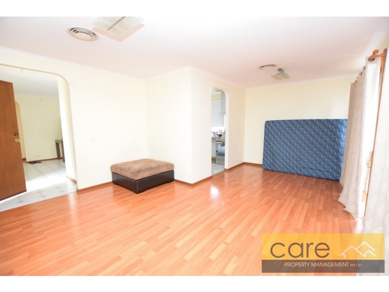 28 Beckington Crescent, Hampton Park VIC 3976