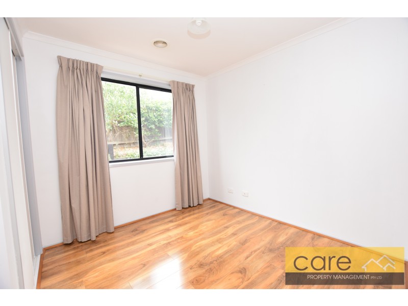 18 Burlington Chase, Hampton Park VIC 3976