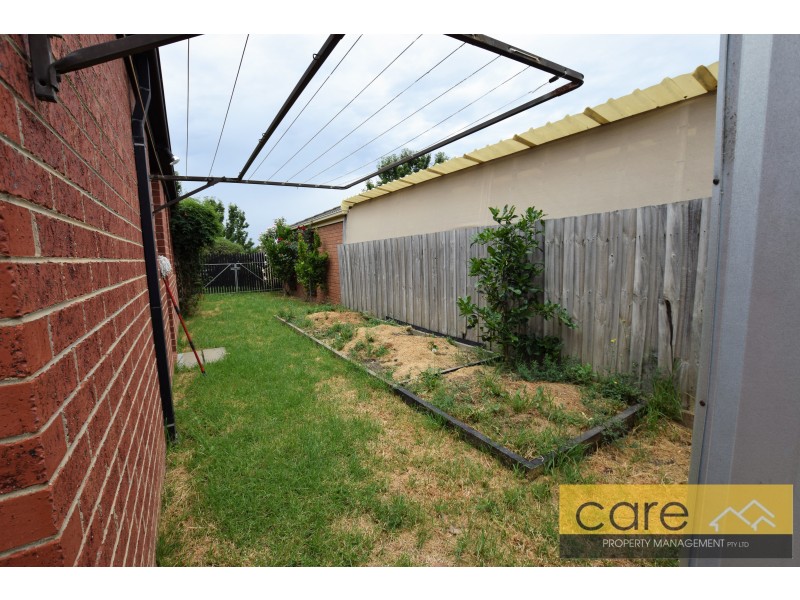 18 Burlington Chase, Hampton Park VIC 3976