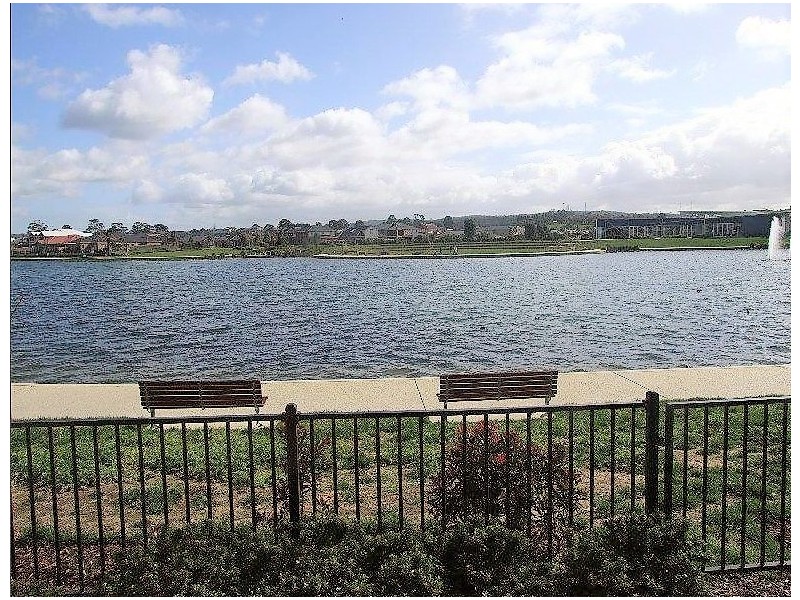 3/2 THE ENTRANCE, Pakenham VIC 3810