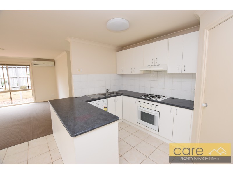 10/133 BEMERSYDE DRIVE, Berwick VIC 3806