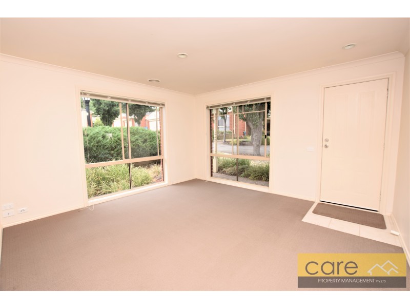 10/133 BEMERSYDE DRIVE, Berwick VIC 3806