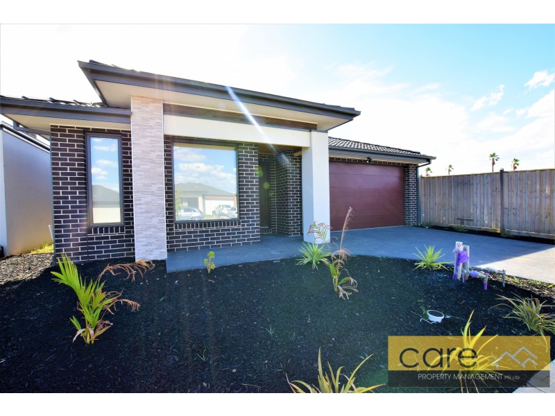 26 Alphey Road, Clyde North VIC 3978