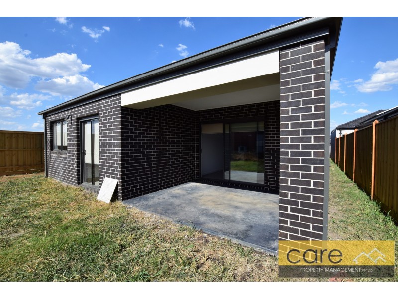 26 Alphey Road, Clyde North VIC 3978