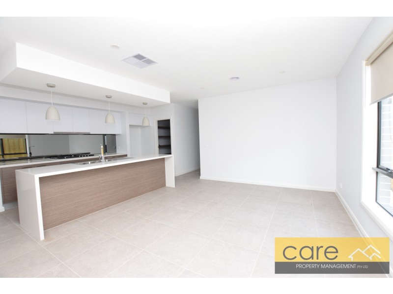 26 Alphey Road, Clyde North VIC 3978