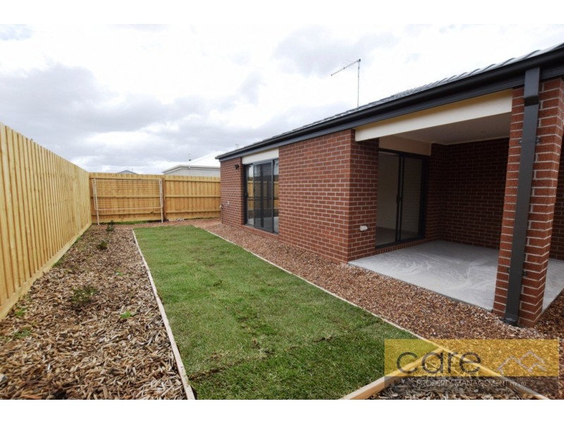 71 Rossiter Retreat, Cranbourne North VIC 3977