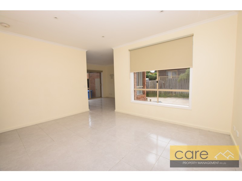 11A STRONG DRIVE, Hampton Park VIC 3976