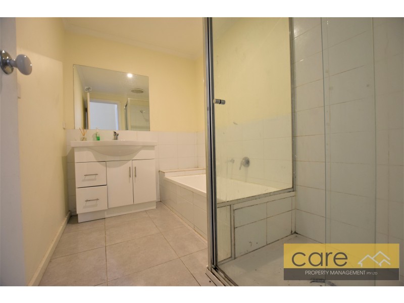 11A STRONG DRIVE, Hampton Park VIC 3976