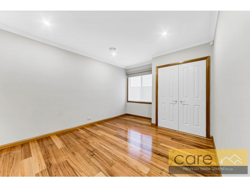 24 Bingham Rise, Lynbrook VIC 3975