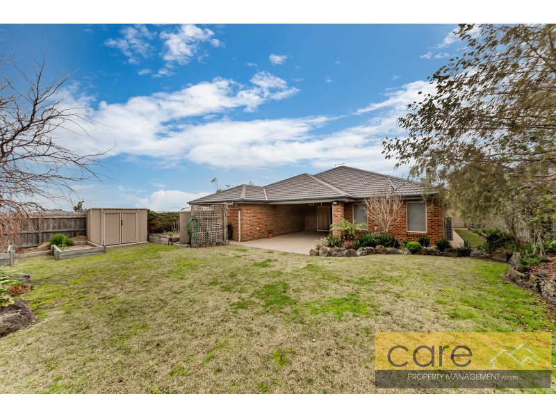 24 Bingham Rise, Lynbrook VIC 3975