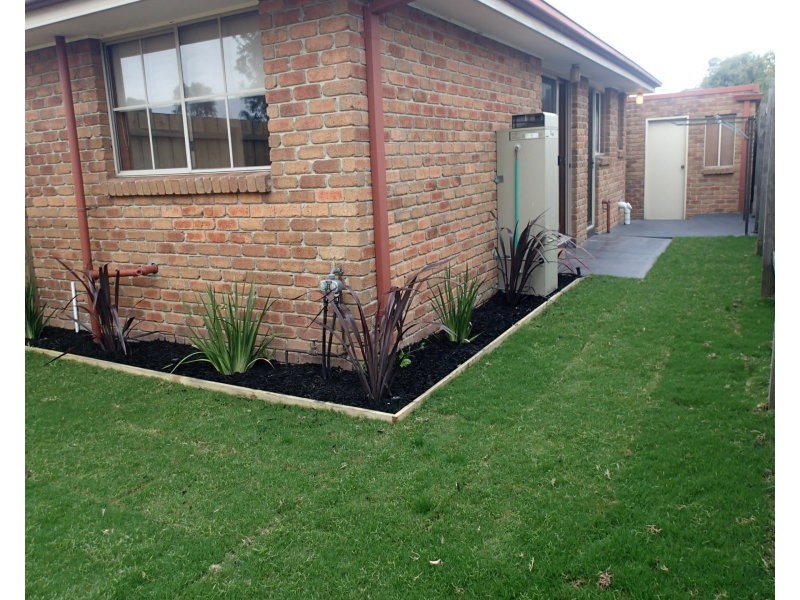 1/5 Princess Maria Place, Hampton Park VIC 3976